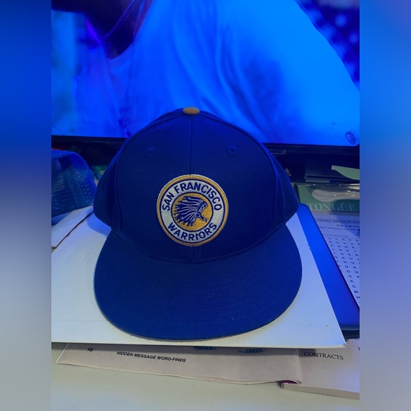 6 hat bundle - Picture 2 of 12